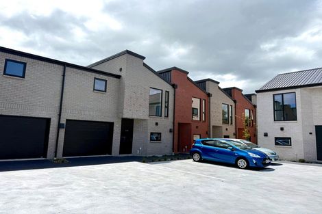 Photo of property in 6/90 Holly Road, St Albans, Christchurch, 8014