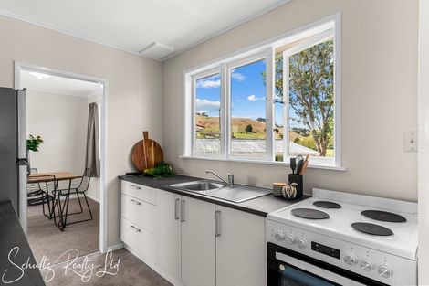 Photo of property in 15 Doctors Hill Road, Maungaturoto, 0520