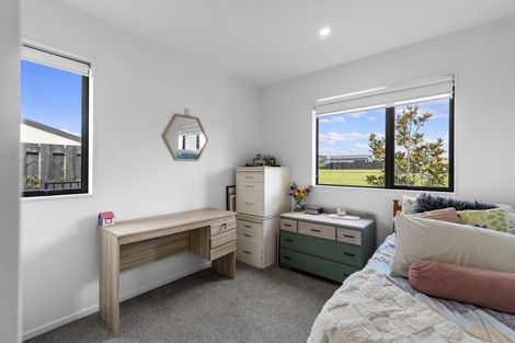 Photo of property in 64 Whites Way, Te Kauwhata, 3710