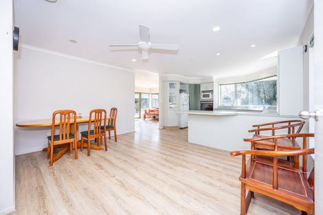 Photo of property in 14 Halcione Close, Flagstaff, Hamilton, 3210