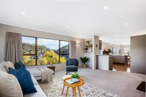 Photo of property in 29 Observatory Close, Whitby, Porirua, 5024