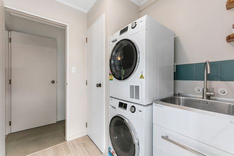 Photo of property in 23a Warwick Place, Brookfield, Tauranga, 3110