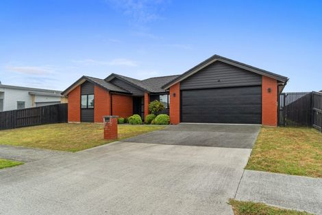 Photo of property in 24 Murray Ward Drive, Te Kauwhata, 3710