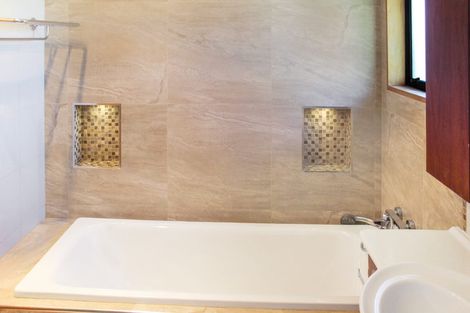 Photo of property in 267a Memorial Avenue, Burnside, Christchurch, 8053