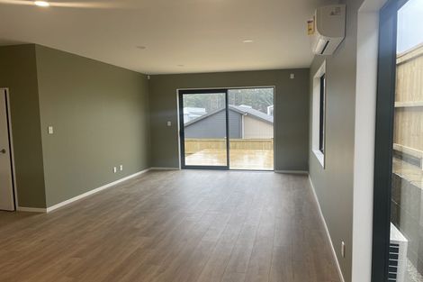 Photo of property in 21 Paparahi Place, Wainui, Silverdale, 0992