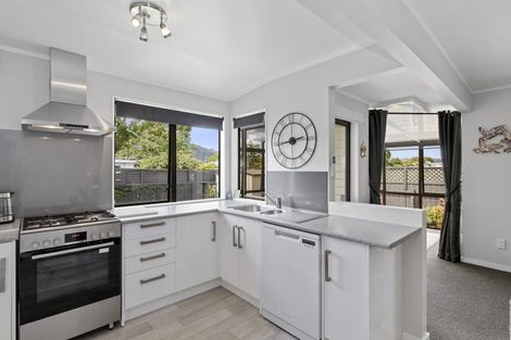 Photo of property in 10a Whitley Avenue, Ebdentown, Upper Hutt, 5018