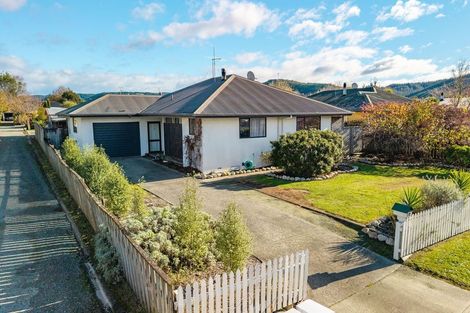 Photo of property in 17d Martin Avenue, Wakefield, 7025