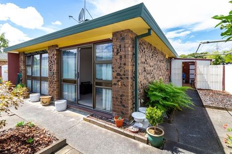 Photo of property in 15 Aintree Crescent, Awapuni, Palmerston North, 4412