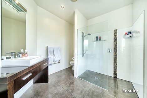 Photo of property in 71 Kirton Drive, Riverstone Terraces, Upper Hutt, 5018