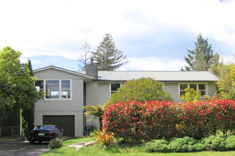 Photo of property in 88 Tamatea Road, Taupo, 3330