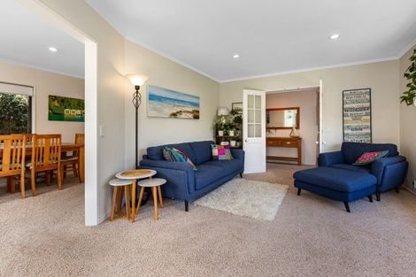 Photo of property in 94 Cedar Drive, Paraparaumu Beach, Paraparaumu, 5032