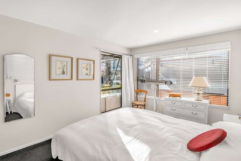 Photo of property in 7 Glenharrow Avenue, Avonhead, Christchurch, 8042