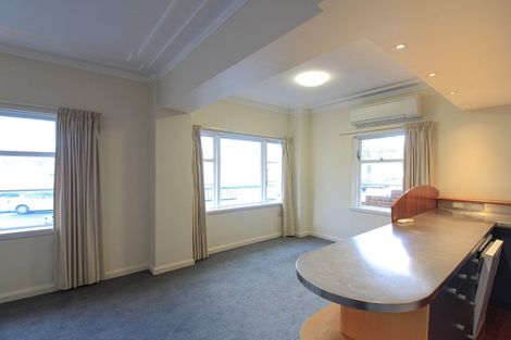 Photo of property in Olympus Flats, 1/280 Oriental Parade, Oriental Bay, Wellington, 6011