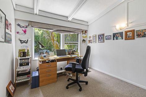 Photo of property in 36 Coroglen Avenue, Birkenhead, Auckland, 0626