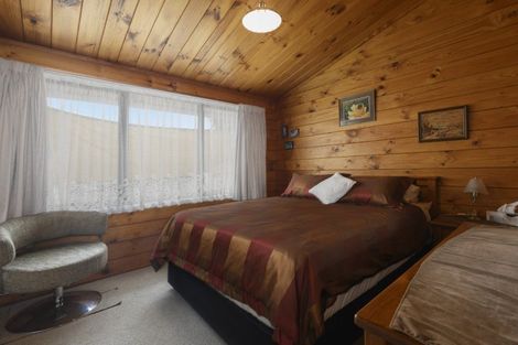 Photo of property in 62 Cumberland Crescent, Welcome Bay, Tauranga, 3112