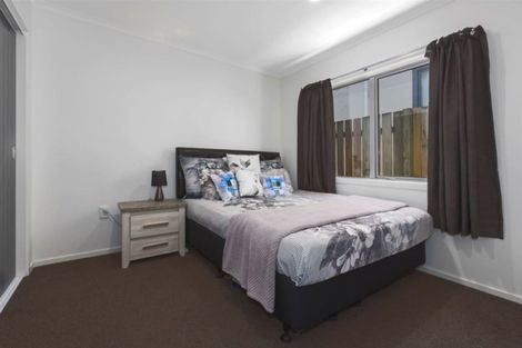 Photo of property in 12 Whitehouse Road, Titahi Bay, Porirua, 5022