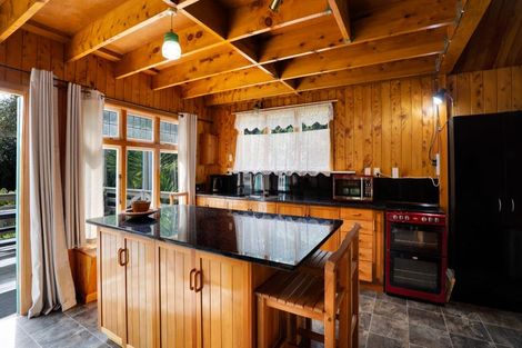 Photo of property in 100 Conway Road, Eltham, 4322