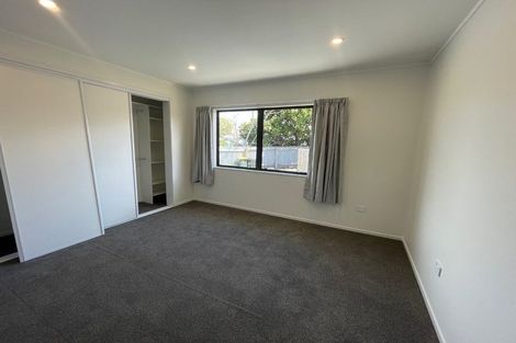 Photo of property in 35 Tarata Crescent, Mangere Bridge, Auckland, 2022