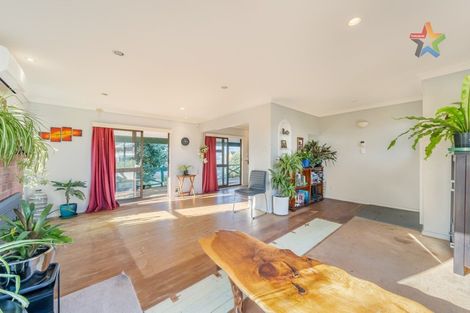 Photo of property in 17 Nathan Avenue, Paraparaumu Beach, Paraparaumu, 5032