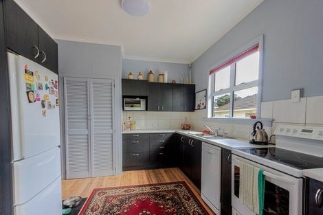 Photo of property in 16 Toi Street, Tawhero, Whanganui, 4501