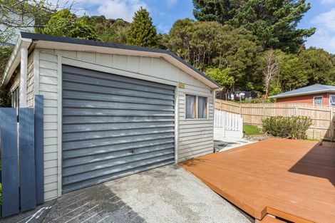Photo of property in 73 Petrie Street, Wainuiomata, Lower Hutt, 5014