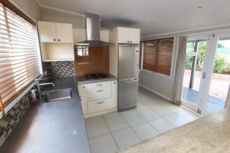 Photo of property in 40 Derwent Street, Island Bay, Wellington, 6023