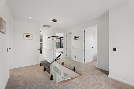 Photo of property in 3b Wallace Place, Westown, New Plymouth, 4310