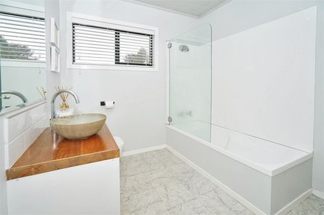 Photo of property in 46 Bernard Street, Chedworth, Hamilton, 3210