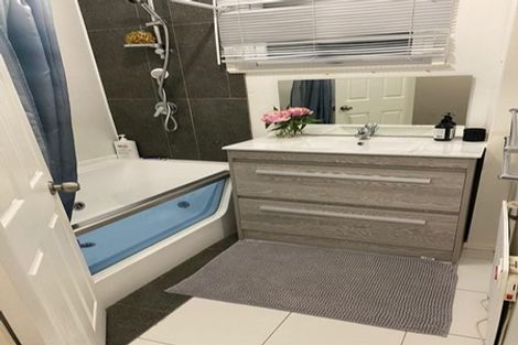 Photo of property in 17 Taurus Crescent, Beach Haven, Auckland, 0626