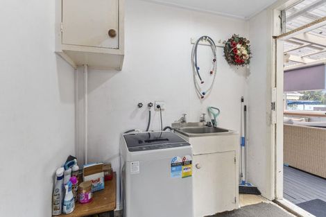 Photo of property in 7 Cracroft Street, Waitara, 4320
