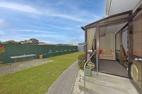 Photo of property in 2/22 Aldwins Road, Phillipstown, Christchurch, 8062