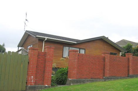 Photo of property in 14 Larsen Crescent, Tawa, Wellington, 5028