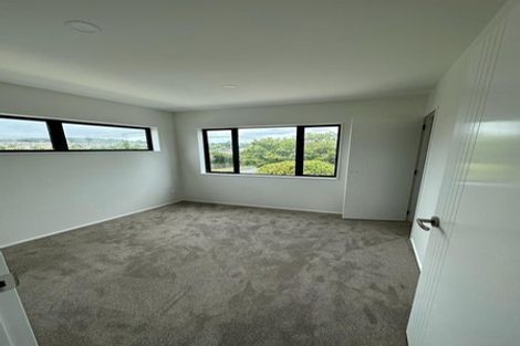 Photo of property in 1 Rice Crescent, Papakura, 2110