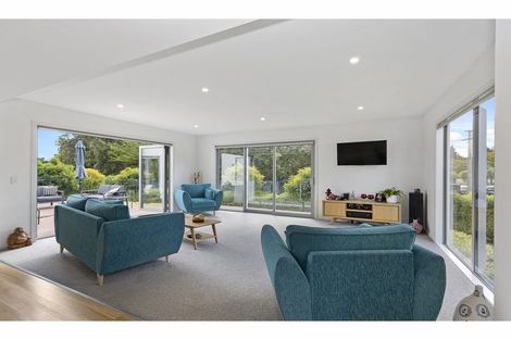 Photo of property in 218 Riverlaw Terrace, Saint Martins, Christchurch, 8022