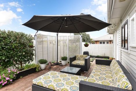 Photo of property in 2 Ranui Street, Dinsdale, Hamilton, 3204