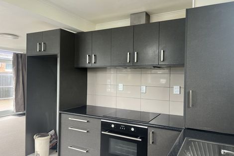 Photo of property in 1/86 Portage Road, New Lynn, Auckland, 0600