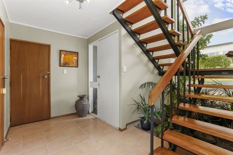 Photo of property in 1/51 East Coast Road, Milford, Auckland, 0620