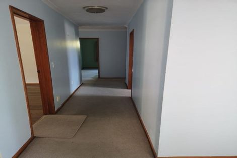 Photo of property in 59 Apsley Drive, Avonhead, Christchurch, 8042