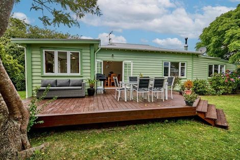 Photo of property in 5 Mason Street, Moera, Lower Hutt, 5010