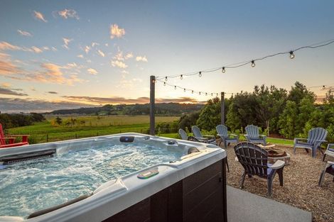 Photo of property in 14 Awatiro Drive, Kaukapakapa, 0871