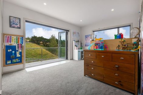 Photo of property in 75b Paremata Haywards Road, Pauatahanui, Porirua, 5381