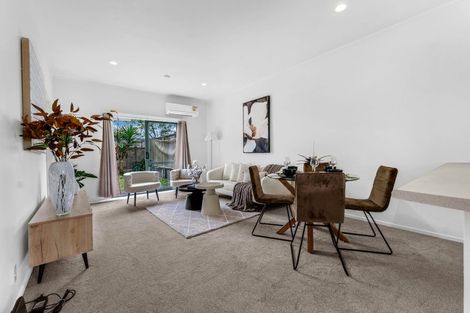 Photo of property in 12 Vitex Lane, Henderson, Auckland, 0612