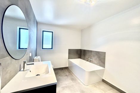 Photo of property in 4 Rockpool Road, Orewa, 0931