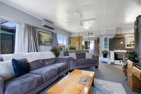 Photo of property in 16a Athenree Road, Athenree, Katikati, 3177