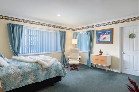 Photo of property in 38 Balmoral Drive, Hilltop, Taupo, 3330