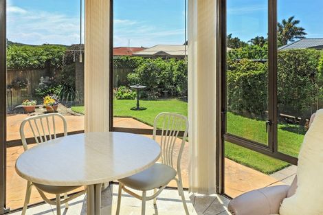 Photo of property in 8a Wilton Row, Taradale, Napier, 4112