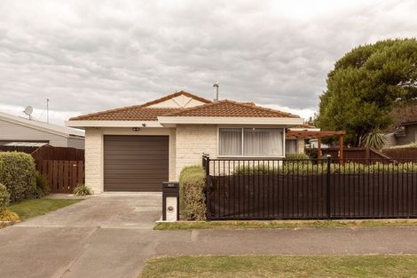 Photo of property in 161 Pacific Road, North New Brighton, Christchurch, 8083