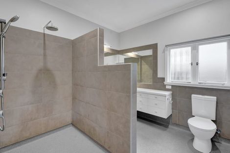 Photo of property in 55 Mill Road, Lower Vogeltown, New Plymouth, 4310