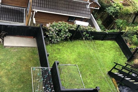 Photo of property in 70 Melbourne Road, Island Bay, Wellington, 6023