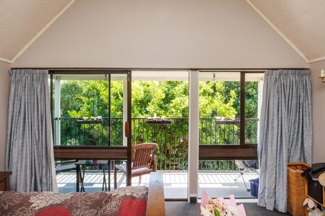 Photo of property in 22 Truscott Grove, Awapuni, Palmerston North, 4412